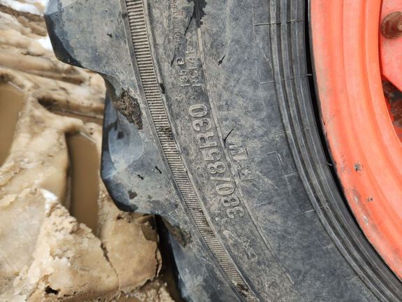 Kubota M7-171 Tractor