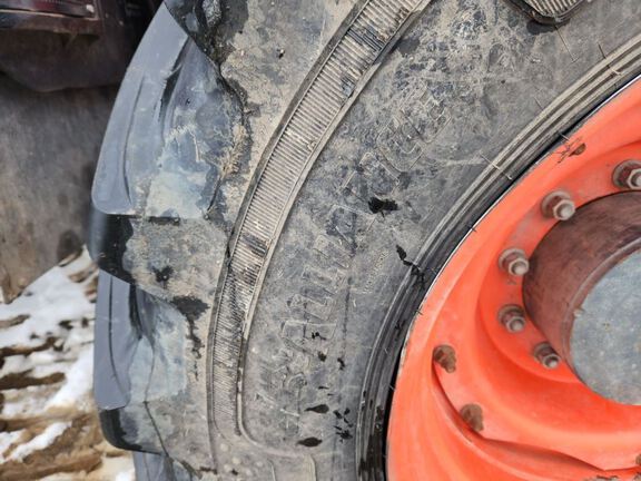 Kubota M7-171 Tractor