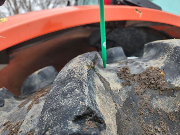 Kubota M7-171 Tractor