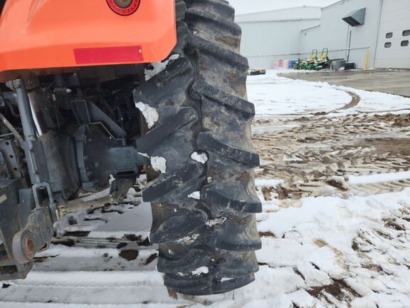 Kubota M7-171 Tractor