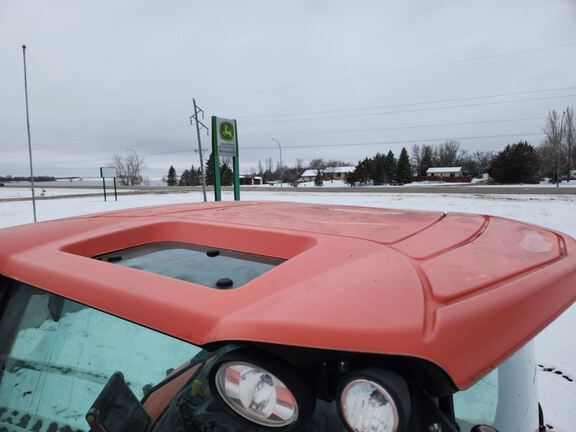 Kubota M7-171 Tractor
