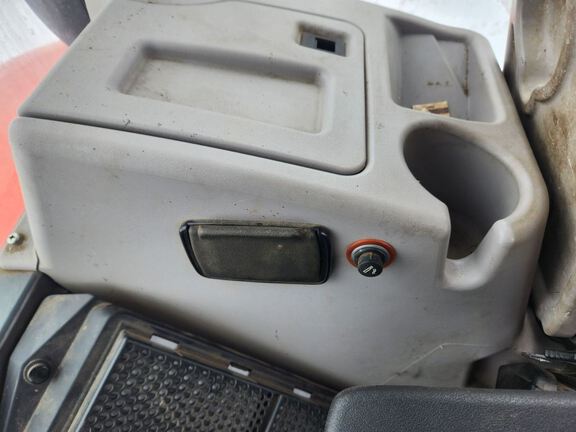 Kubota M7-171 Tractor