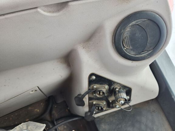 Kubota M7-171 Tractor