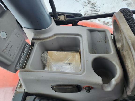 Kubota M7-171 Tractor