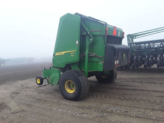 2024 John Deere 561R Baler/Round
