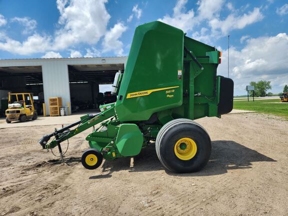 2024 John Deere 561R Baler/Round
