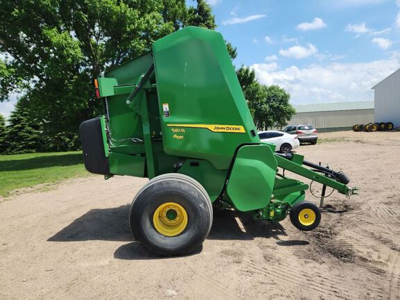2024 John Deere 561R Baler/Round