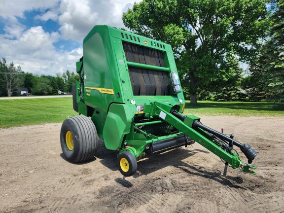2024 John Deere 561R Baler/Round