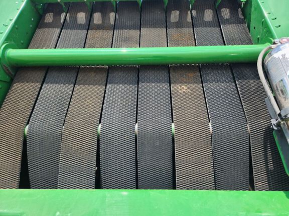2024 John Deere 561R Baler/Round