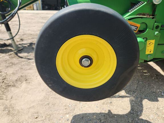 2024 John Deere 561R Baler/Round