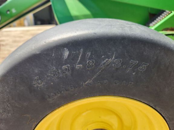 2024 John Deere 561R Baler/Round
