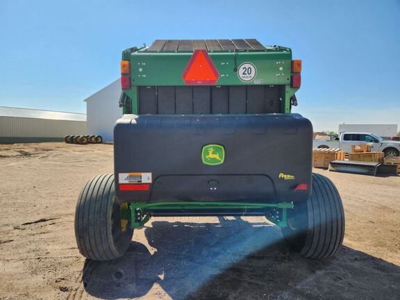 2023 John Deere 560R Baler/Round