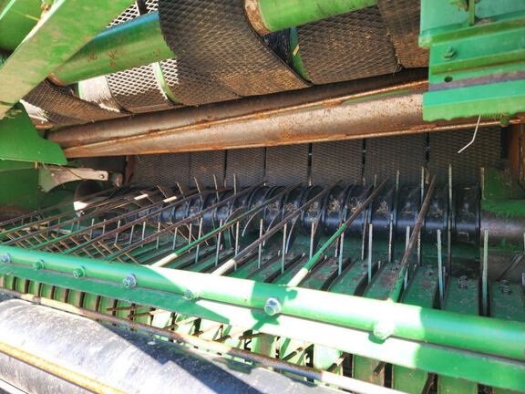 2023 John Deere 560R Baler/Round