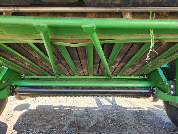 2023 John Deere 560R Baler/Round