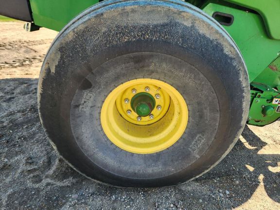 2023 John Deere 560R Baler/Round
