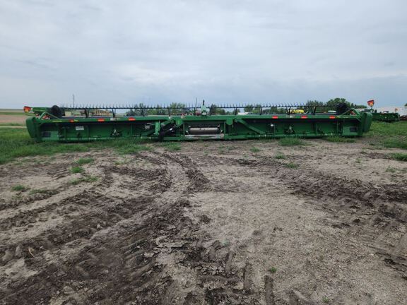 2018 John Deere 645FD Header Combine