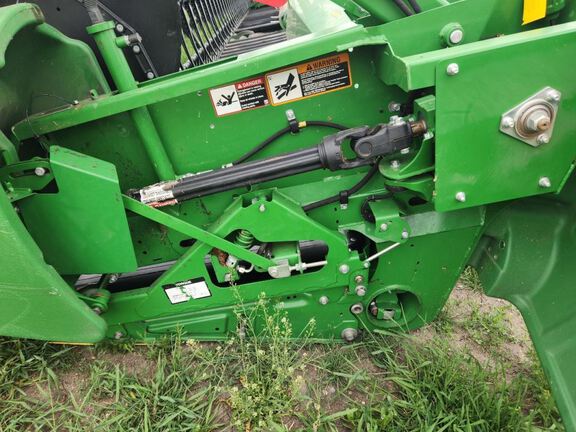 2018 John Deere 645FD Header Combine