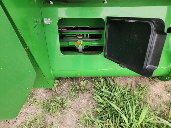 2018 John Deere 645FD Header Combine