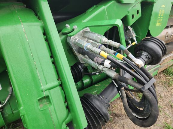 2018 John Deere 645FD Header Combine