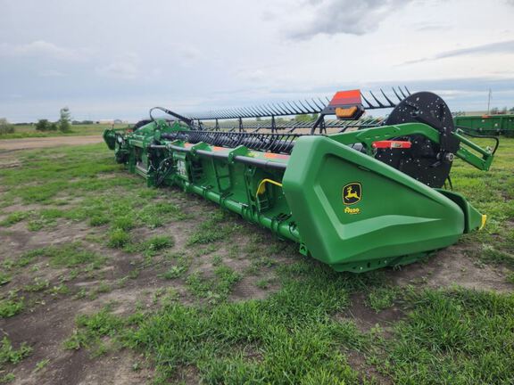 2025 John Deere HDF 50 Header Combine