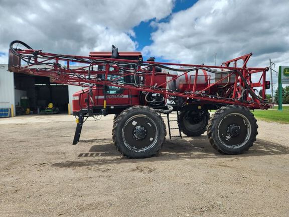 2003 Case SPX 3185 Sprayer/High Clearance
