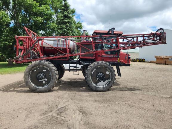 2003 Case SPX 3185 Sprayer/High Clearance