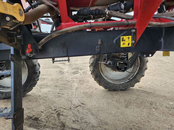 2003 Case SPX 3185 Sprayer/High Clearance