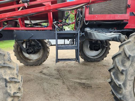 2003 Case SPX 3185 Sprayer/High Clearance