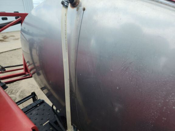 2003 Case SPX 3185 Sprayer/High Clearance