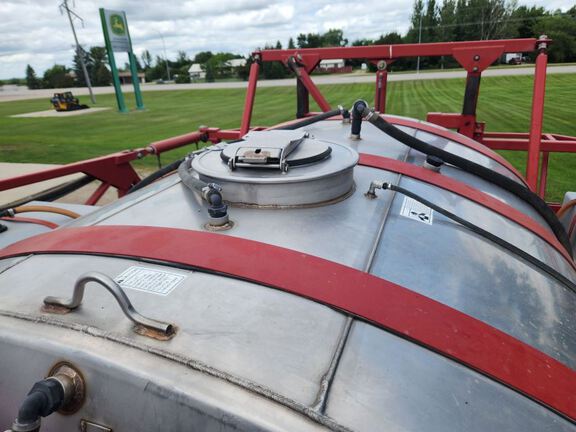 2003 Case SPX 3185 Sprayer/High Clearance