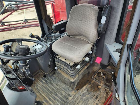 2003 Case SPX 3185 Sprayer/High Clearance