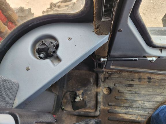2003 Case SPX 3185 Sprayer/High Clearance