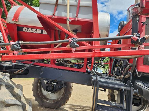 2003 Case SPX 3185 Sprayer/High Clearance