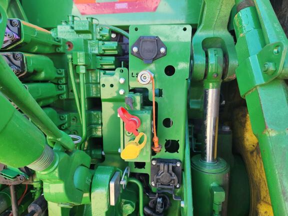 2023 John Deere 8R 410 Tractor