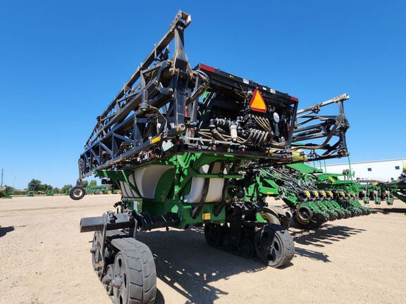 2021 Unverferth TA2400 Sprayer