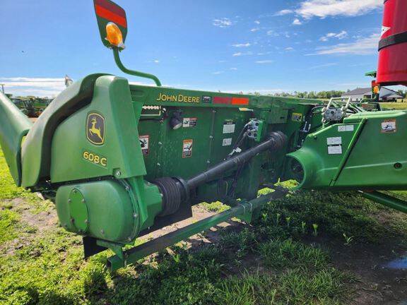 2014 John Deere 608C Header Corn Head