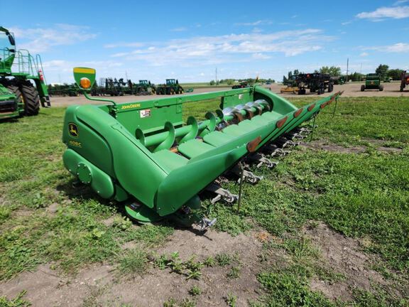 2014 John Deere 608C Header Corn Head