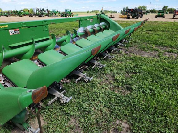 2014 John Deere 608C Header Corn Head