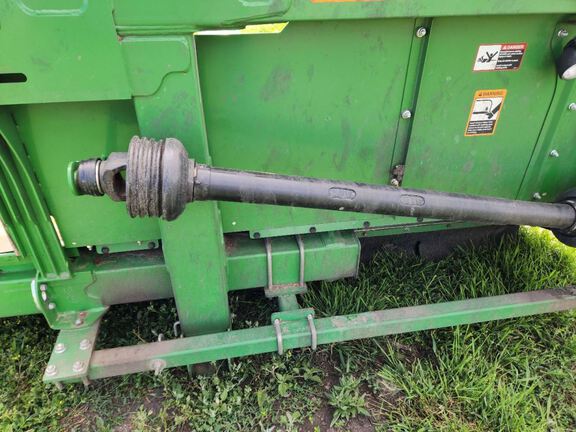 2014 John Deere 608C Header Corn Head