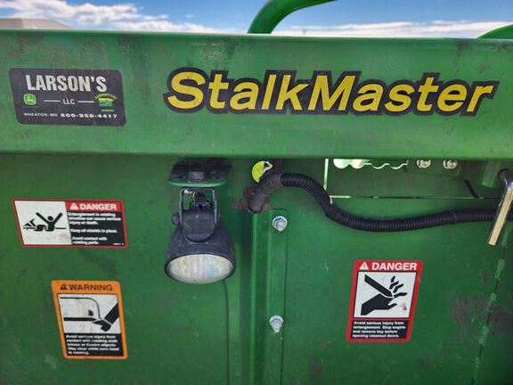 2014 John Deere 608C Header Corn Head
