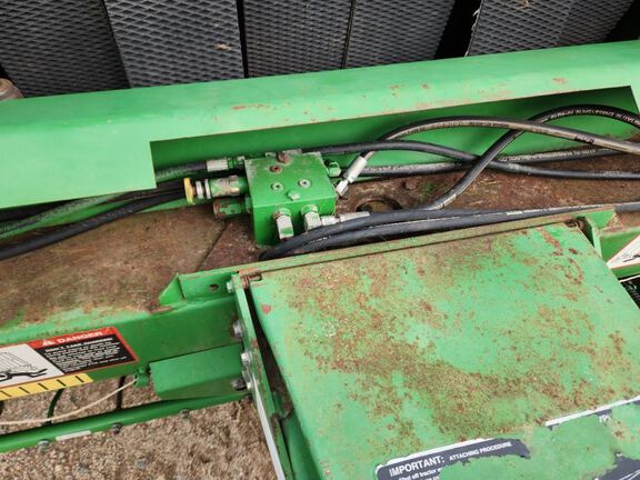1998 John Deere 566 Baler/Round