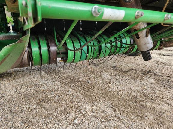 1998 John Deere 566 Baler/Round
