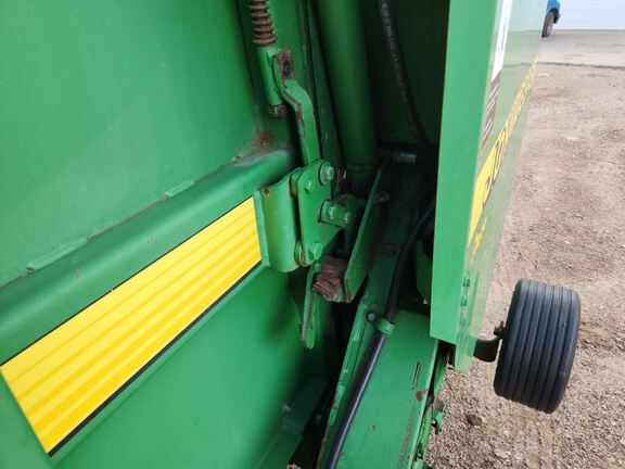 1998 John Deere 566 Baler/Round