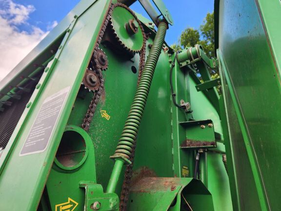 1998 John Deere 566 Baler/Round