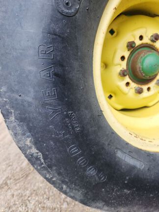 1998 John Deere 566 Baler/Round
