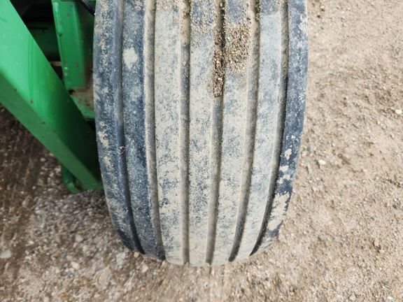 1998 John Deere 566 Baler/Round