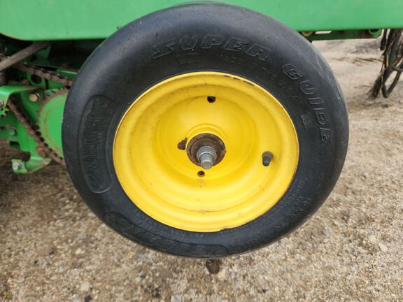 1998 John Deere 566 Baler/Round