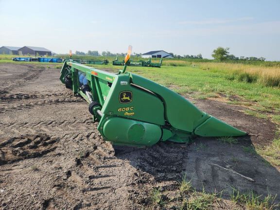 2009 John Deere 608C Header Corn Head