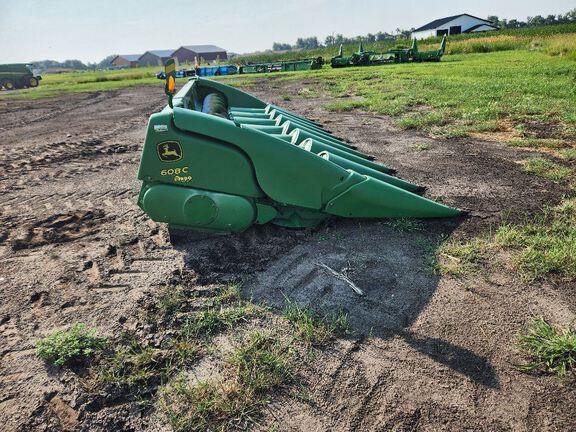2009 John Deere 608C Header Corn Head
