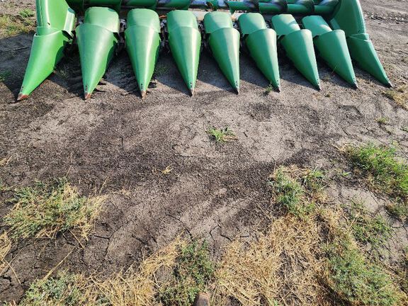 2009 John Deere 608C Header Corn Head